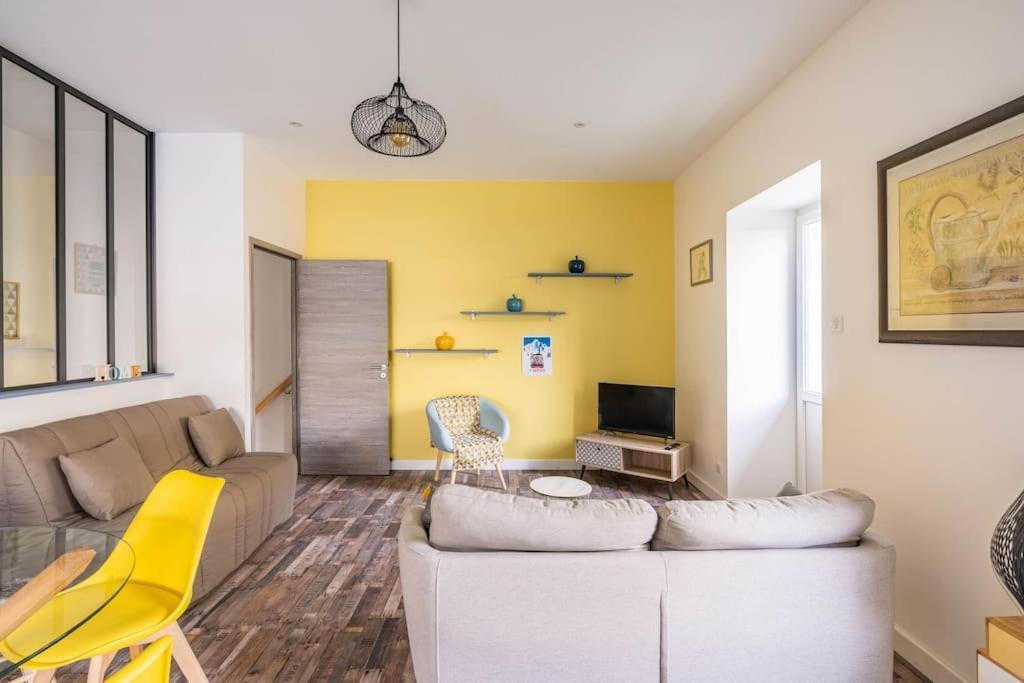 Superbe Appartement Avec Parking Gratuit Lons-le-Saunier Exteriör bild