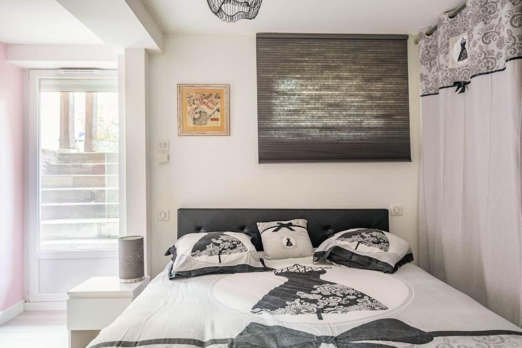 Superbe Appartement Avec Parking Gratuit Lons-le-Saunier Exteriör bild